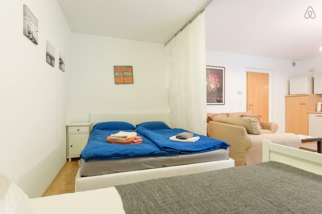 Relaxing Terrace Apartment In Lively Area Wina Bagian luar foto