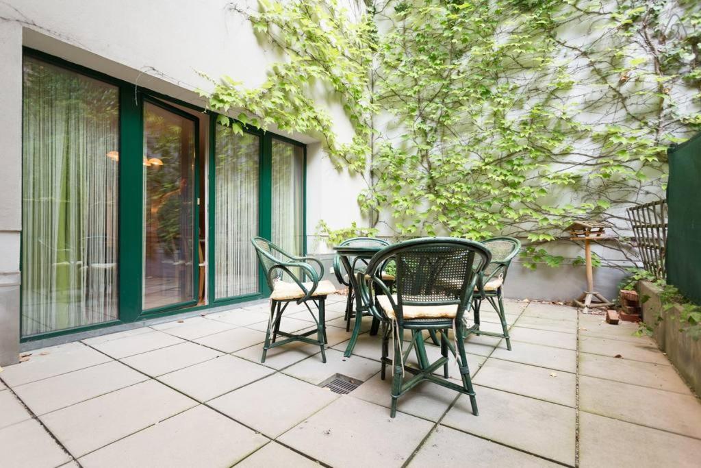 Relaxing Terrace Apartment In Lively Area Wina Bagian luar foto