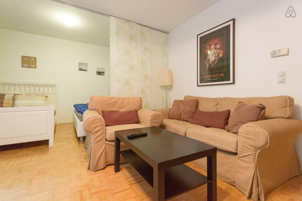 Relaxing Terrace Apartment In Lively Area Wina Bagian luar foto