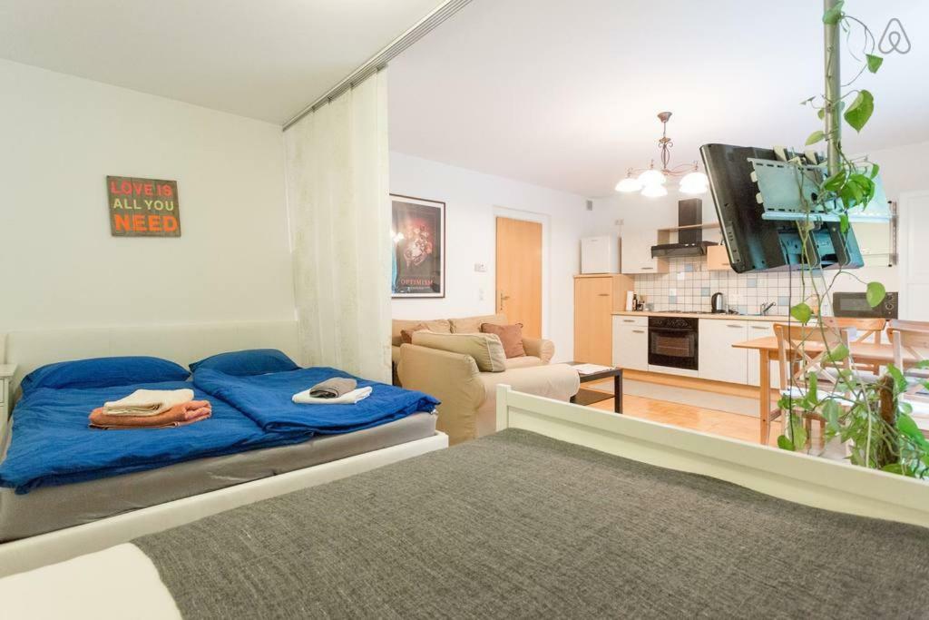 Relaxing Terrace Apartment In Lively Area Wina Bagian luar foto